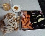 茄子とウインナーの炒め蒸し作り方1写真