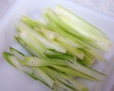 セロリと山芋のわさび醤油かけ作り方2写真