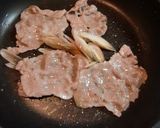 豚肉とみょうがのはちみつ醤油味作り方3写真