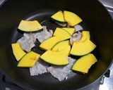 かぼちゃと玉ねぎのにんにくポン酢炒め作り方3写真