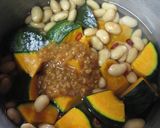 かぼちゃと大豆のピリッ醤油麹煮作り方2写真