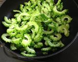 簡単　サバ缶（水煮）とゴーヤあえ作り方2写真
