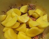 簡単! ひき肉とじゃがいもの煮物作り方3写真