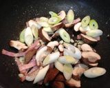 旨味たっぷり茸とベーコンのさっぱり炒め♡作り方4写真