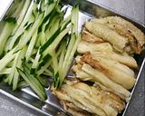 焼き茄子と胡瓜の大葉にんにく醤油和え作り方4写真