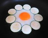 子供が喜ぶお花の目玉焼き作り方5写真