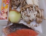 焼いた鮭とキノコのバター醤油炒めご飯作り方1写真