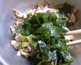 きのことわかめの炒め酢の物作り方5写真