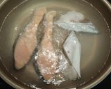 鮭☆ブリ☆オクラのウマウマあら汁作り方3写真