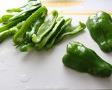 ピーマンと油揚げの甘辛煮作り方1写真
