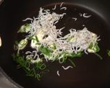 ＊梅としらすのマヨ炒飯＊作り方2写真