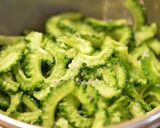 ゴーヤのなめ茸チーズ和え作り方1写真