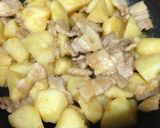 豚バラとじゃがいもで♡簡単♡味噌バター味作り方4写真
