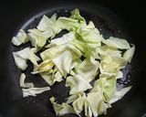 ポン酢で食べるーキャベツとちくわに卵乗せ作り方1写真