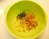余った酢飯で♪玉子と梅のおにぎり作り方2写真