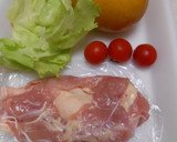 鶏もも肉の照り焼き・梨、レタス添え作り方1写真