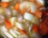 鶏もも肉とコロコロ野菜で☆コンソメスープ作り方7写真