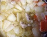 鶏もも肉とコロコロ野菜で☆コンソメスープ作り方8写真