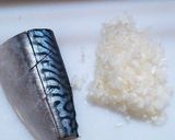 塩鯖のレモンオニオンソース作り方1写真