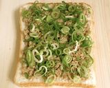 簡単リメイクでウマ〜♡鶏そぼろトースト作り方4写真