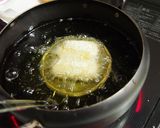 鶏ささみの赤柴漬けチーズ巻きフライ作り方6写真