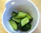 ハサミでしっかり味＊きゅうりの塩胡麻油。作り方3写真