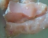 塩麹漬け鳥むね肉のピカタ ピリ辛ソース作り方2写真