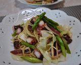 タコとイカとアスパラの焼きそば作り方4写真