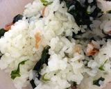三陸わかめと蜂蜜梅のおにぎり作り方2写真