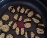 残った餃子の具で ～のり巻き照り焼き～作り方2写真