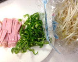 もやしとハムとピーマンの炒めもの作り方1写真