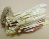 秋だから簡単明太子チーズハム茸春巻き！作り方3写真