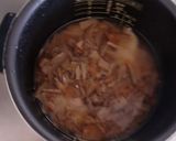 市販の炊き込みご飯に、赤ワイン数滴作り方2写真