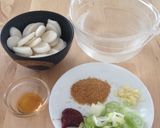 【小腹が空いたら】トック入りピリ辛スープ作り方1写真
