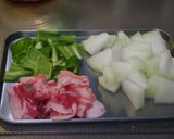 ご飯がすすむ★冬瓜と豚肉のピリ辛味噌炒め作り方1写真
