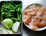 胸肉とピーマンのトマト煮作り方1写真