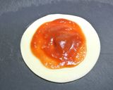 餃子の皮で簡単おつまみマルゲリータ！作り方4写真