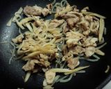 甘辛♡豚肉とごぼうの炒め物作り方7写真