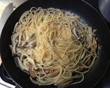 簡単パスタ☆きのこたっぷりの和風カルボ作り方5写真