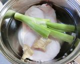 しっとり美味しい茹で鶏の香味ソース♪作り方1写真