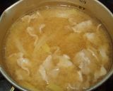 水菜と豚バラ肉のみそ汁作り方3写真