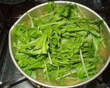 水菜と豚バラ肉のみそ汁作り方4写真