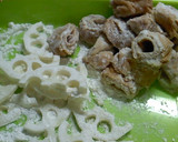 揚げてから煮てね、麩とれん根の甘辛煮♡♡作り方3写真