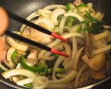 かつおだしと青じそ香るカンタン焼きうどん作り方2写真