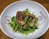 豆苗と舞茸の酢醤油炒め作り方4写真