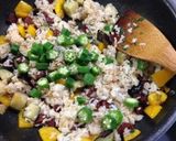 サラミ＆オクラ、夏野菜の炒飯作り方12写真
