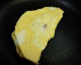 チーズとソーセージのオムレツ♡作り方5写真