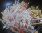 えのきとミックスベジタブルのバター醤油作り方2写真
