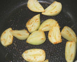 結びしらたきとソーセージのカレー煮作り方2写真