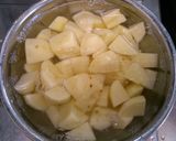 白い煮肉じゃが作り方1写真